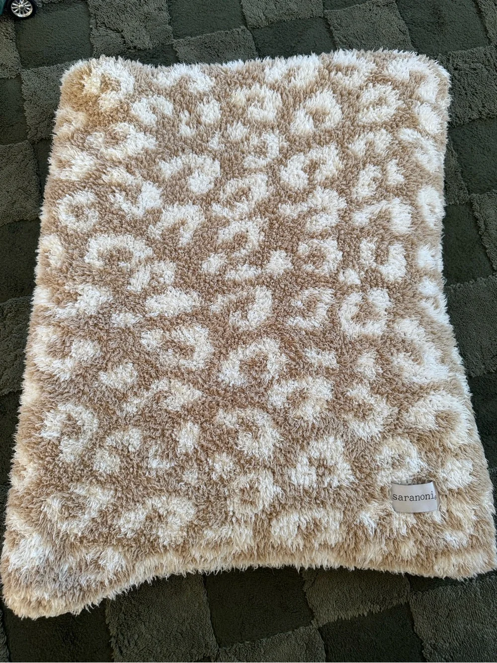 Saranoni Plush Leopard Print Throw - Cream & Tan